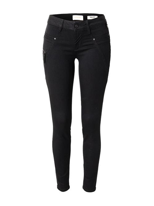 Se Gang Jeans '94Nele Biker'  black denim ved About You