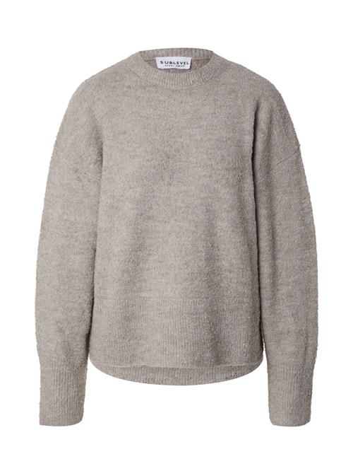 Se Sublevel Pullover  mørkebeige ved About You