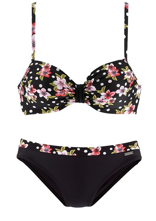 Se LASCANA Bikini  blandingsfarvet / sort ved About You