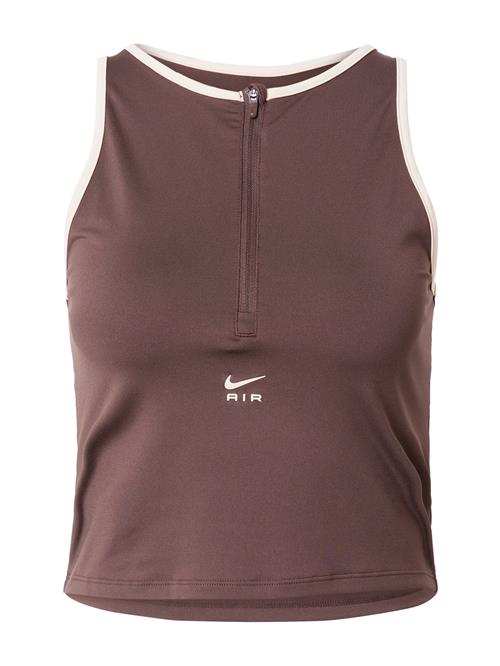 Se NIKE Sportsoverdel  beige / brun ved About You