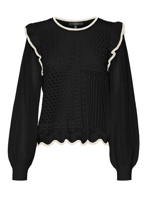 Se VERO MODA Pullover 'VMMADELYN'  sort / offwhite ved About You