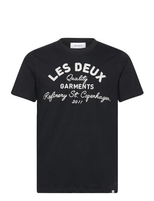 Se Les Deux Barry T-Shirt Les Deux Black ved Booztlet