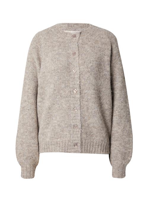 Se Freequent Cardigan 'LOUISA'  sand ved About You