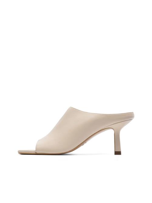 Se Bianco Pantoletter 'BIAELLA '  beige ved About You