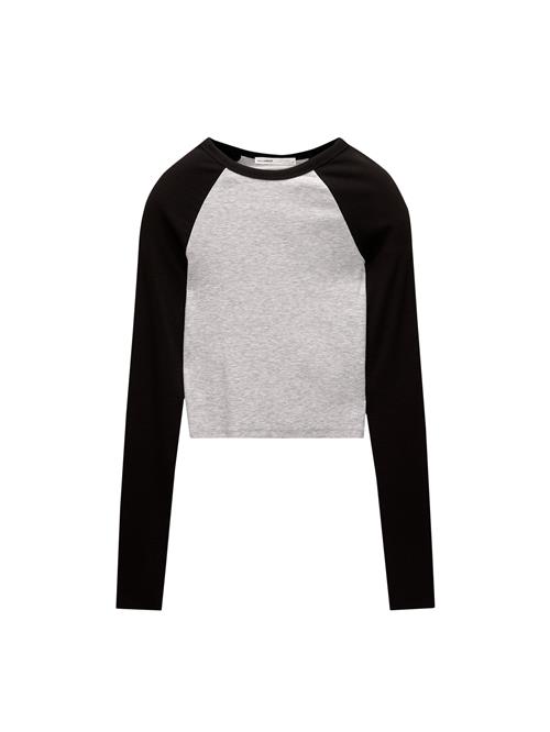 Se Pull&Bear Shirts  grå-meleret / sort ved About You