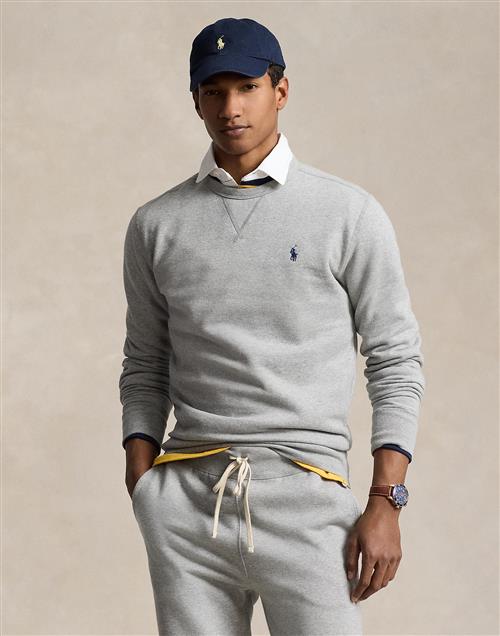 Se Polo Ralph Lauren Fleece Crewneck Sweatshirt Mand Andover Heather Sweatshirts Str XL - hos Magasin ved Magasin