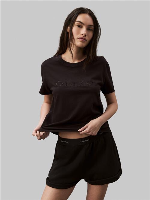 Se Calvin Klein Classic 2 TEE Nattrøjer & -Toppe Str XS - hos Magasin ved Magasin