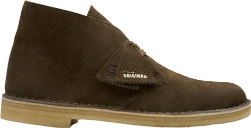 Se Clarks Originals Desert Boot G Mand Dark Khaki Suede Snørestøvler Str 41 - hos Magasin ved Magasin