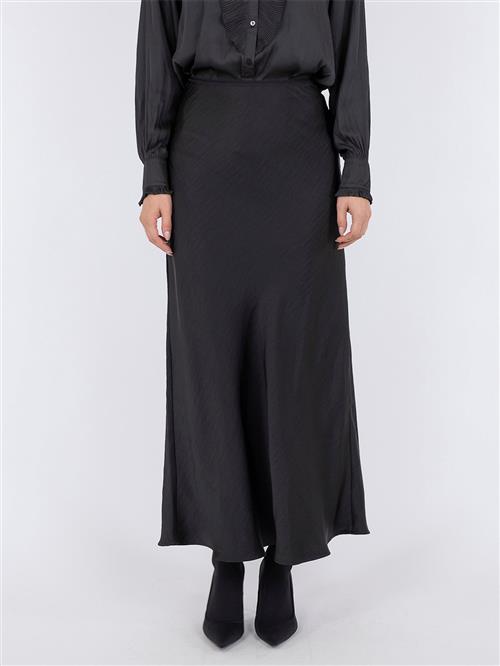 Se Neo Noir Vicky Heavy Sateen Skirt Kvinde Black Maxi Nederdele Str 38 - hos Magasin ved Magasin