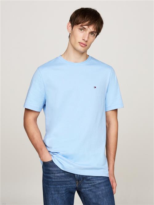 Se Tommy Hilfiger Essential REG FIT Solid TEE Mand Vessel Blue Kortærmede T-shirts Str S - hos Magasin ved Magasin