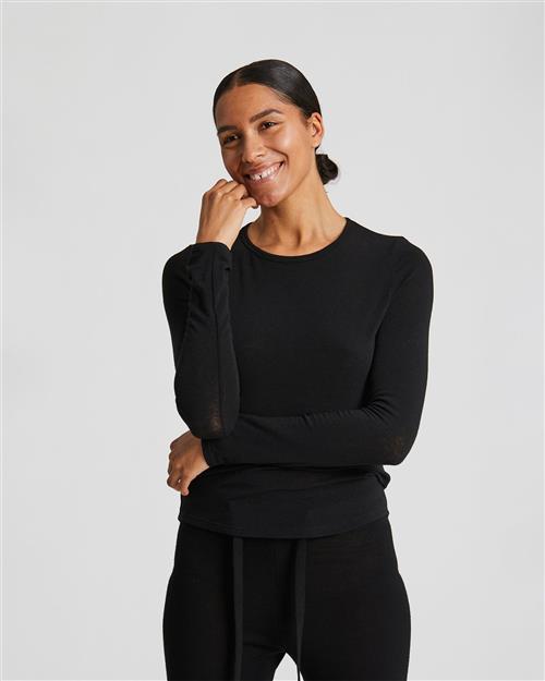 Gai&Lisva Thyra L/S Wool Top Kvinde Black Langærmede T-shirts Str S - Uld hos Magasin