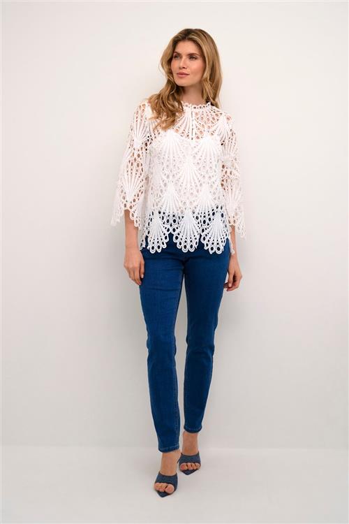 Se Cream Crlhilla Lace Blouse Kvinde Snow White Langærmede Bluser Str 44 - hos Magasin ved Magasin