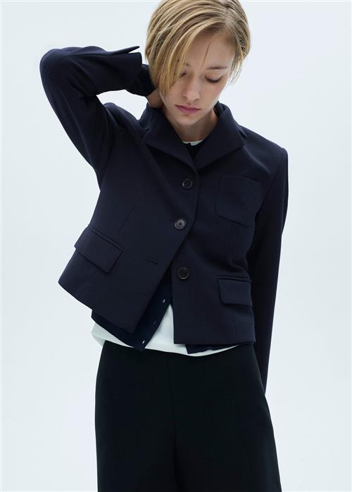 Se MANGO Cropped Jacket With Buttons Kvinde Navy Blazere Str L - hos Magasin ved Magasin