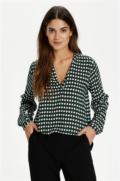 Se Kaffe Kasary Tilly Blouse Kvinde Dark Green -Diamond Print Langærmede Bluser Regular Fit Str 44 - hos Magasin ved Magasin