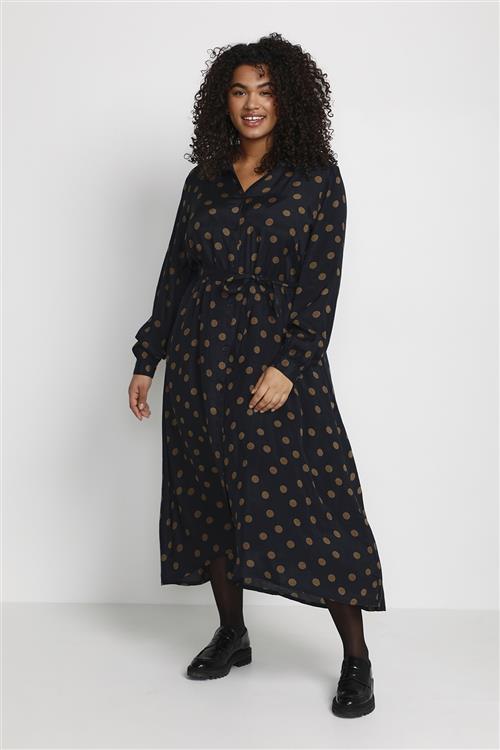 Kaffe Curve Kcolivia Dress Kvinde Black With Mustang Dot Maxi Kjoler Str 42 - hos Magasin