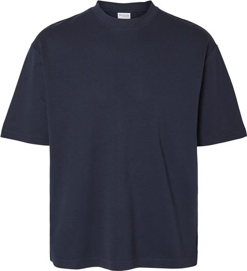 Se Selected Homme Slhlooseoscar SS Oneck TEE Noos Mand Sky Captain Kortærmede T-shirts Loose Fit Str S - hos Magasin ved Magasin