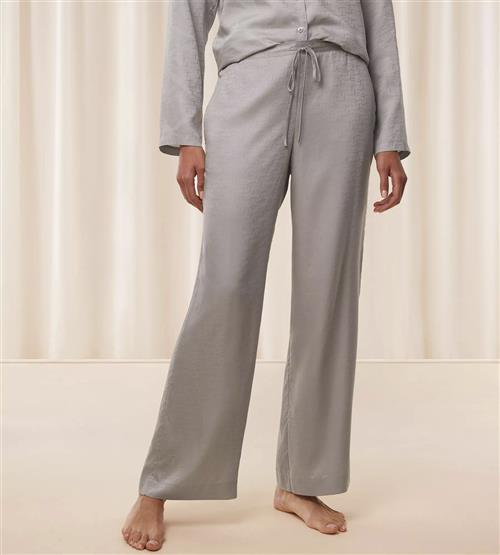 Triumph Silky Sensuality Trousers Natbukser Str 42 - hos Magasin