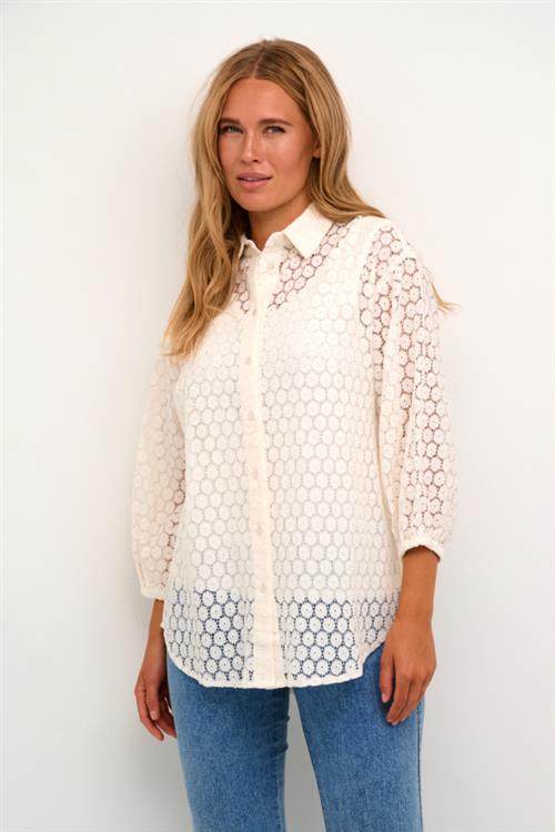 Se Kaffe Kaloren Lace Shirt Kvinde Chalk Langærmede Skjorter Loose Fit Str 46 - hos Magasin ved Magasin