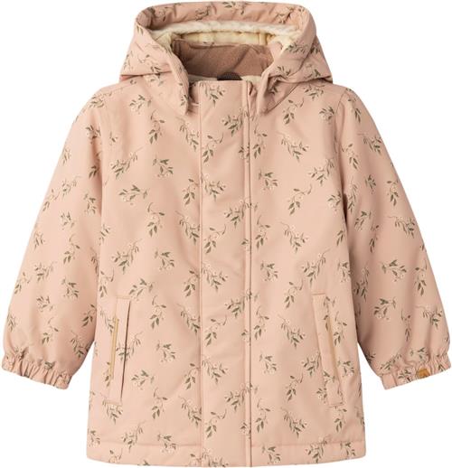 Lil' Atelier Nmflasnow10 Jacket AOP 1FO LIL Str 116 - Rugby Tan Vinterjakker hos Magasin