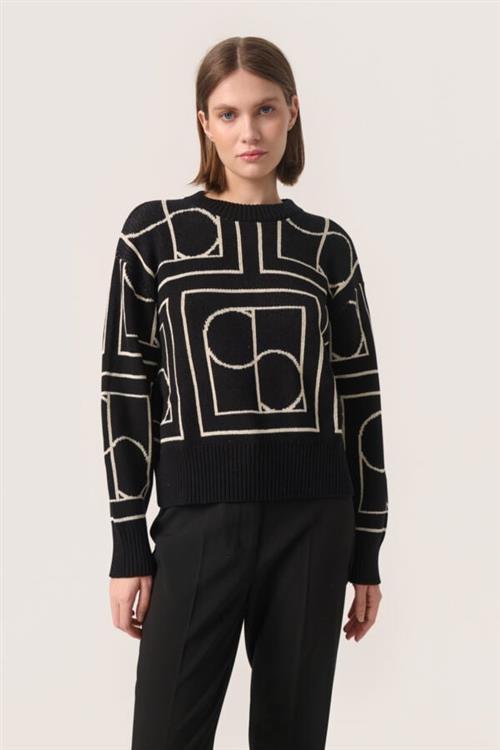 Se Soaked in Luxury Slcabba Pullover LS Kvinde Black W. Sandshell Monogram Sweaters Str L - hos Magasin ved Magasin