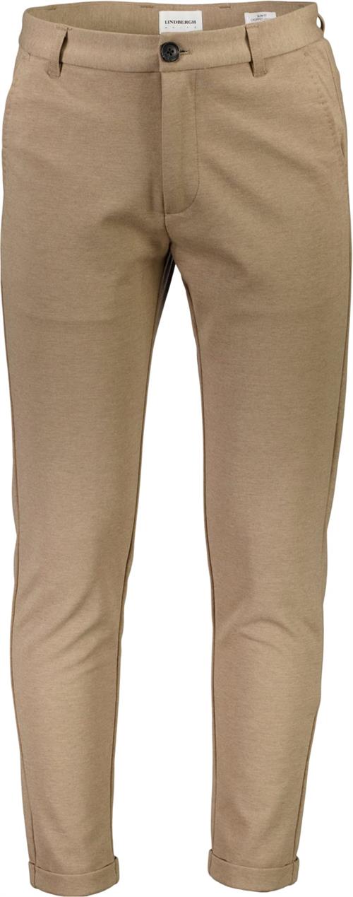 Se Lindbergh Superflex Knitted Cropped Pant Mand Sand Chinos Str M - hos Magasin ved Magasin