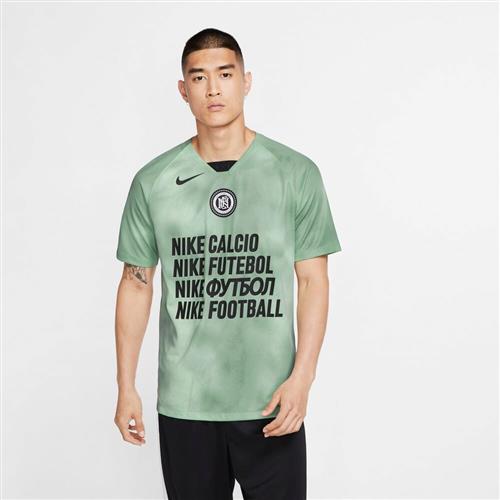 Se Nike F.c. Traenings T Shirt S - T-shirts Polyester hos Magasin ved Magasin