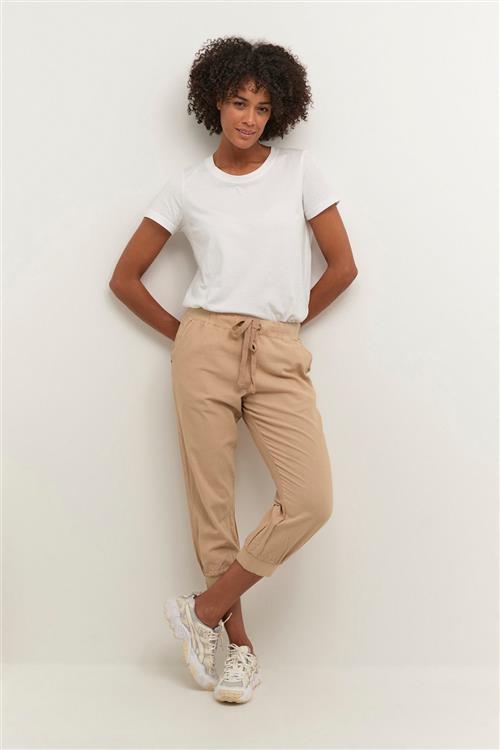 Kaffe Naya Capri Kvinde Classic Sand Capri Bukser Regular Fit Str 42 - hos Magasin