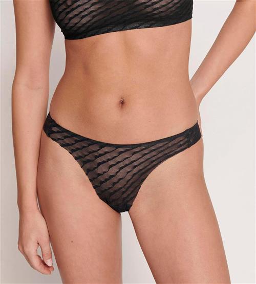 Se Sloggi Sloggi Zero Lacy H Tiny Tanga Brazilian Str XS - hos Magasin ved Magasin