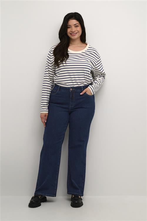 Se Kaffe Curve Kckanna Flora Flared Jeans Kvinde Washed Blue Denim Flared Jeans Str 52 - Denim hos Magasin ved Magasin