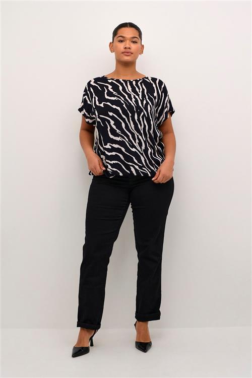 Kaffe Curve Kcsonna Stanley Top Kvinde Black / Antique Zebra Print Kortærmede Bluser Str 48 - hos Magasin