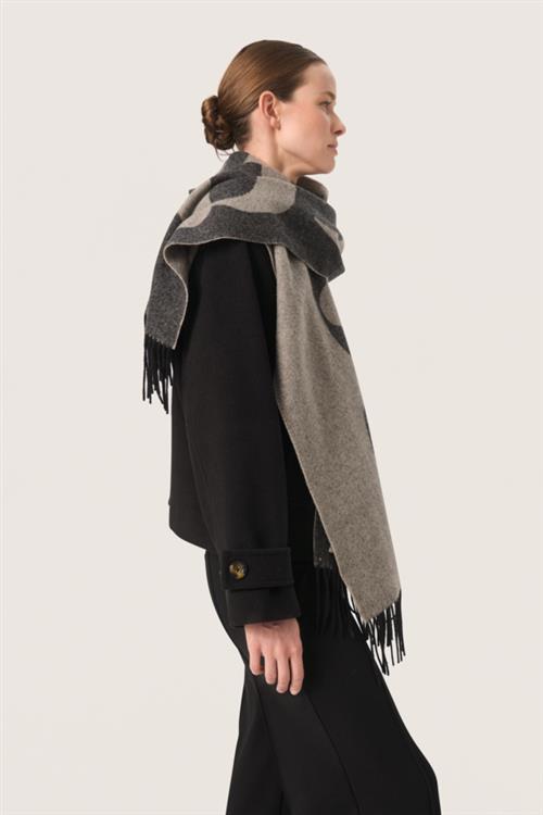 Se Soaked in Luxury Slhalsey Scarf ONE SIZE - Halstørklæder hos Magasin ved Magasin