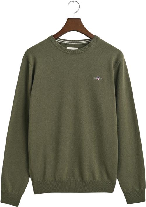 Se Gant Superfine Lambswool Cneck Mand Juniper Green Sweaters Str XXL - hos Magasin ved Magasin