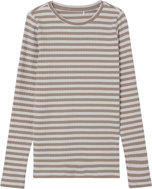 Se Name It Nkfsuraja XSL LS TOP Noos Str 146/152 - Mocha Meringue/stripe Bluser hos Magasin ved Magasin