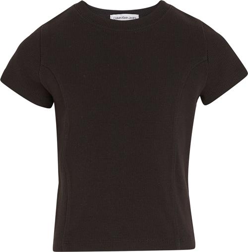 Se Calvin Klein Short Sleeve Shirt Str 12 år - Beh Kortærmede T-shirts Bomuld hos Magasin ved Magasin