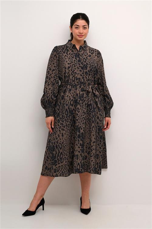 Kaffe Curve Kcjola Shirt Dress Kvinde Major Brown/black Leopard Midi Kjoler Str 44 - hos Magasin