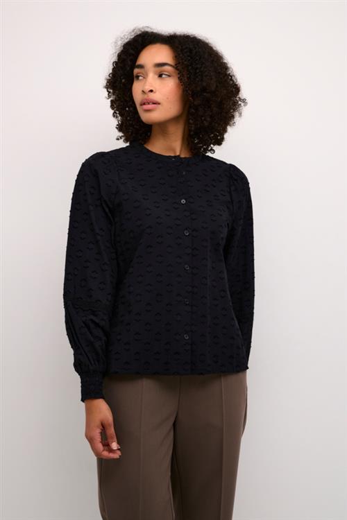 Se Kaffe Kaenya Blouse Kvinde Black Deep Langærmede Bluser Str 36 - hos Magasin ved Magasin