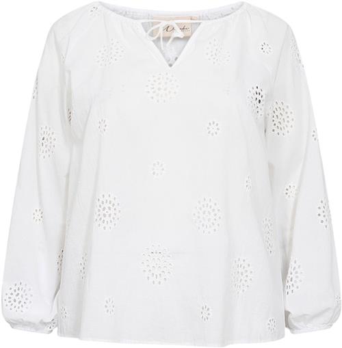 Se Wasabiconcept Curvy Wagit 1 Bluse Hvid Kvinde 1000 Hvid Langærmede Bluser Str 50/52 - hos Magasin ved Magasin