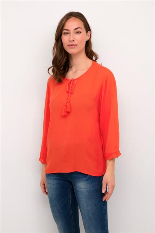 Se Cream Crbea 3/4 Sleeve Blouse Kvinde Poppy Red Langærmede Bluser Str 42 - hos Magasin ved Magasin