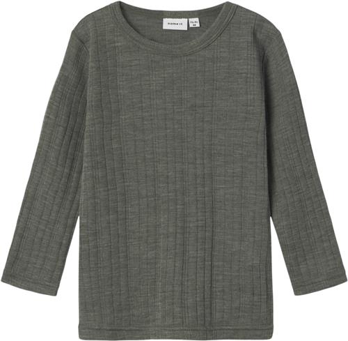 Name It Nmmwang Wool Needle LS TOP Solid NO Str 110 - Mulled Basil Langærmede T-shirts hos Magasin