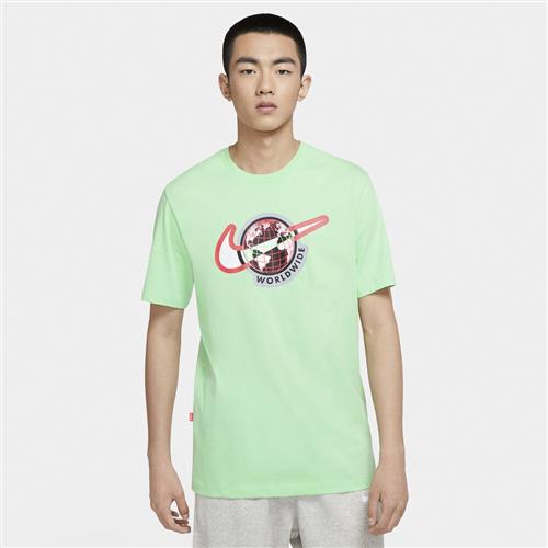 Se Nike Sportswear T Shirt. S - T-shirts hos Magasin ved Magasin