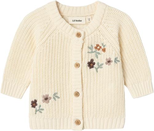 Lil' Atelier Nbfemlen EMB LS Knit Card LIL Str 74 - Birch Cardigans hos Magasin