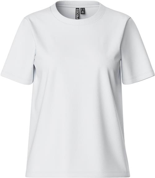 Se Pieces Pcria SS Solid TEE Noos BC Kvinde Hvid Kortærmede T-shirts Regular Fit Str S - hos Magasin ved Magasin