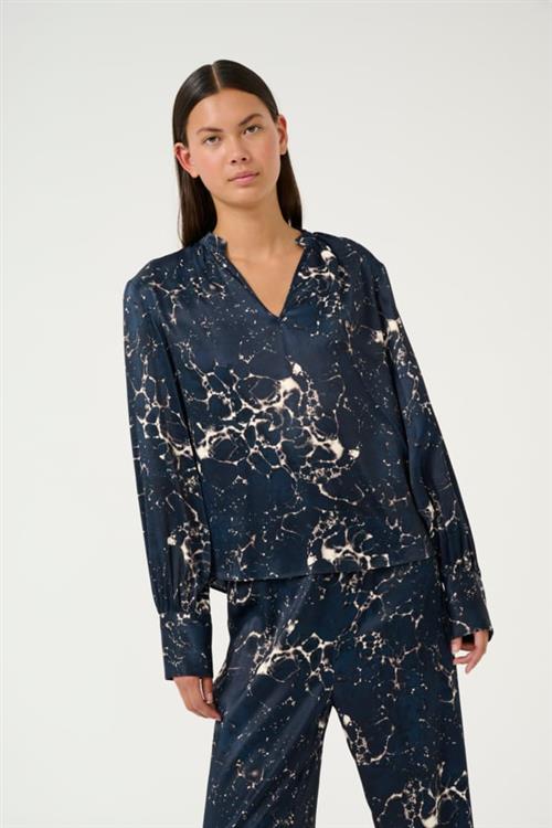 Se Karen by Simonsen Kbronja Blouse Kvinde Ronja Total Eclipse Langærmede Bluser Classic Fit Str 40 - hos Magasin ved Magasin