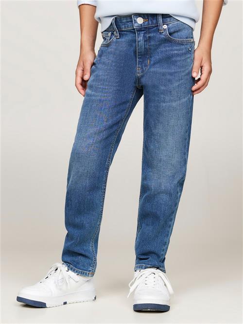 Se Tommy Hilfiger Skater MID Wash Str 8 - Streakyblue Jeans hos Magasin ved Magasin