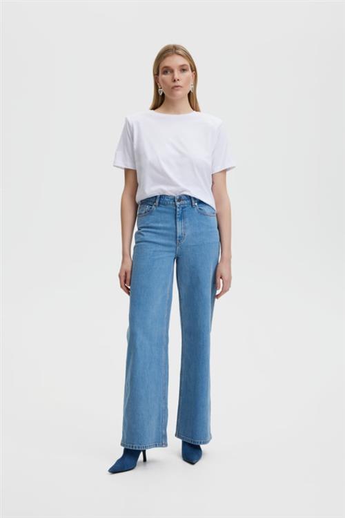 Se Gestuz Auragz HW Wide Jeans Noos Kvinde Mid Blue Washed Wide Jeans Str 26/32 - hos Magasin ved Magasin