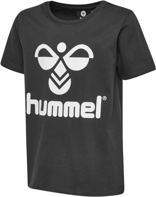 Hummel Hmltres Tshirt S/S Str 8 år / 128 cm - Sort Kortærmede T-shirts hos Magasin