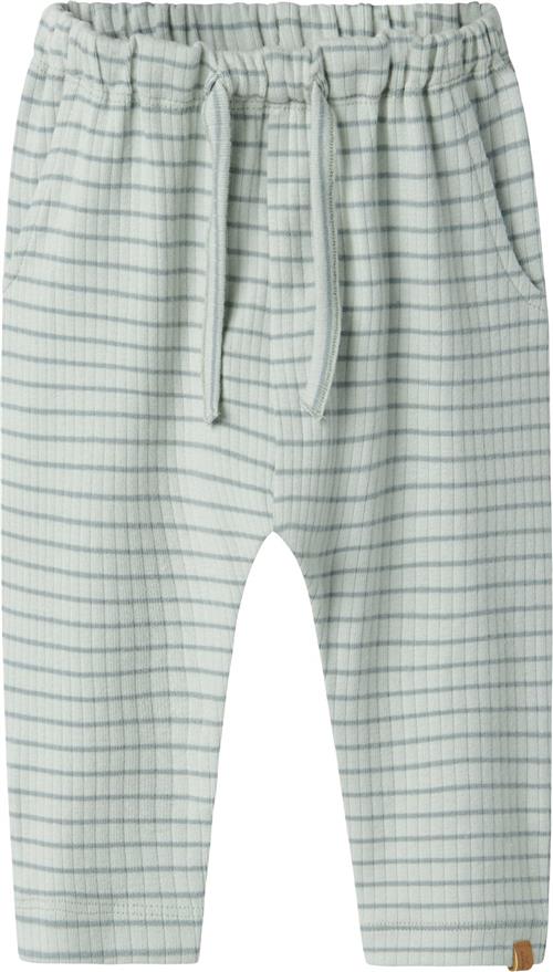 Lil' Atelier Nbmgio BAM RLX Pant LIL Str 74 - Sky Gray/stripe Bukser hos Magasin