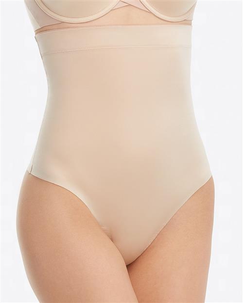 Spanx Suit Your Fancy Highwaisted Thong Højtaljede Trusser Str XS - hos Magasin