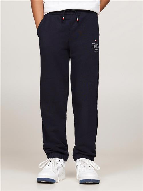 Se Tommy Hilfiger TH Logo Puff Print Sweatpants Str 12 - Desert Sky Bukser hos Magasin ved Magasin