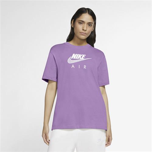 Se Nike Air Boyfriend T Shirt S - Trænings T-shirts hos Magasin ved Magasin